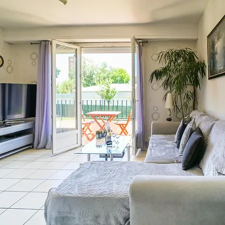 - Av Mermoz - Proche Tous Commerces - 4/6 Pers Appartement *