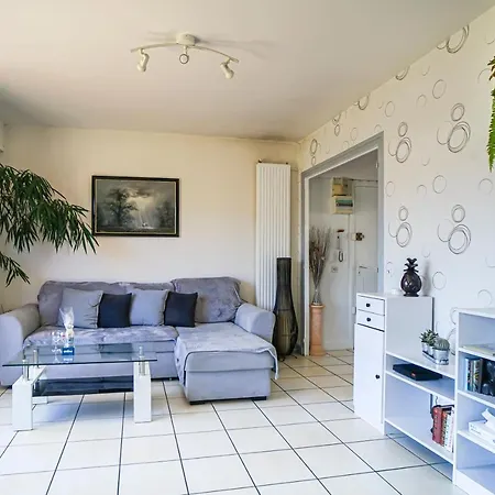 Appartement - Av Mermoz - Proche Tous Commerces - 4/6 Pers Pau